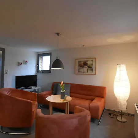 Stylish With Garden In Kluetz *