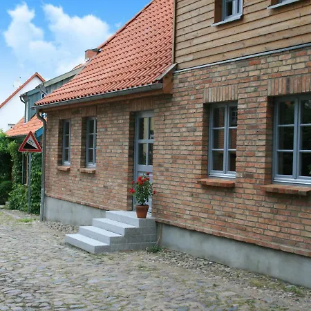 Apartment Stylish With Garden In Kluetz
