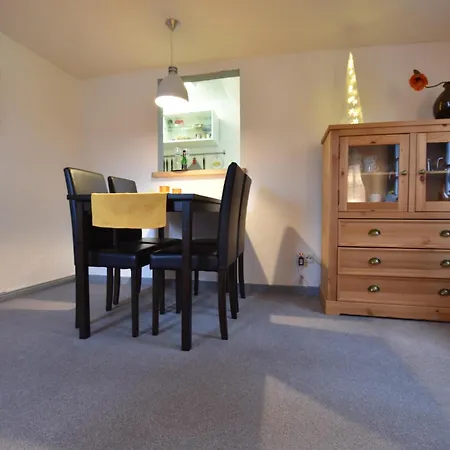 Apartment Stylish With Garden In Kluetz